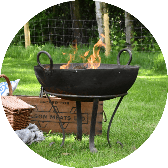 Quality_Metal_Kadai_Bowl_Summer_Garden_Accessory