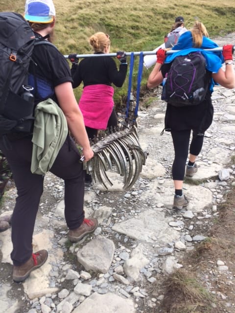 Jurassic Hike get 200kg Dinosaur to the summit of Snowdon!