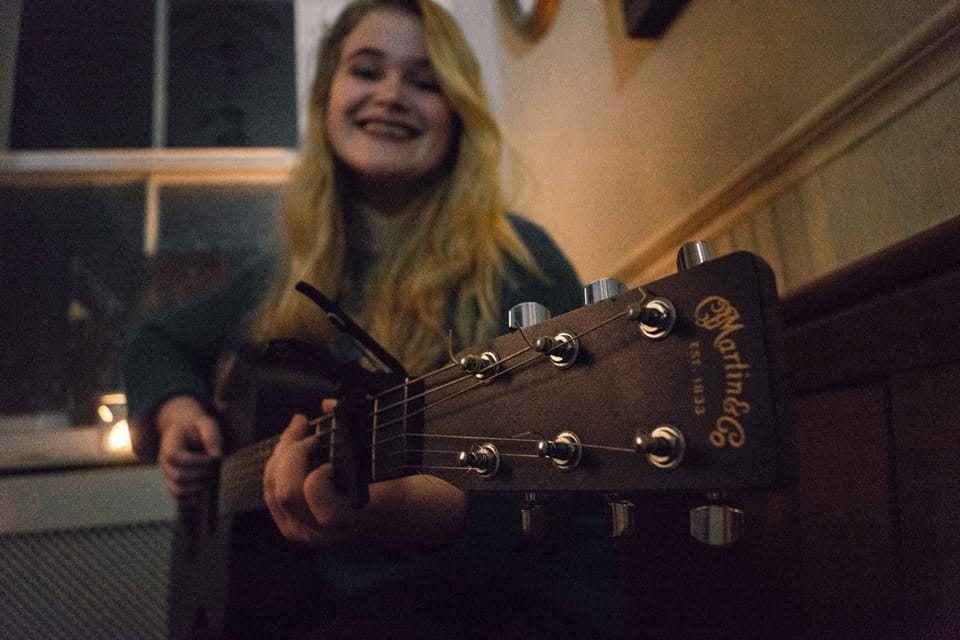Katya Chambers performs LIVE!