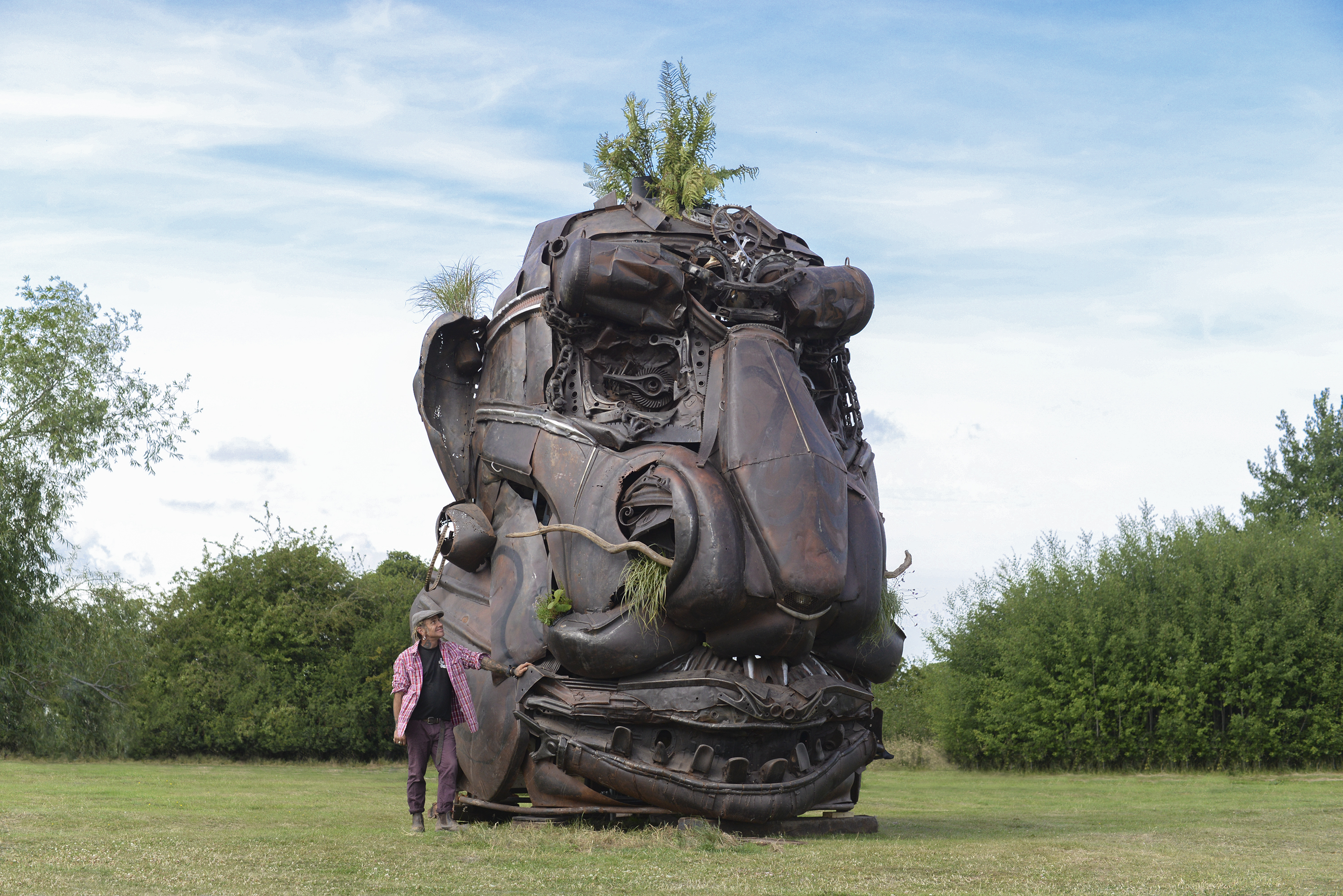 Glastonbury Festival Sculpture Heads to The British Ironwork Centre
