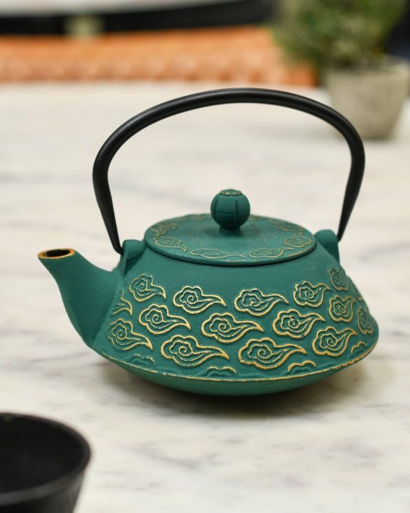 Cast Iron 'Kumo' Japanese Green & Gold Teapot