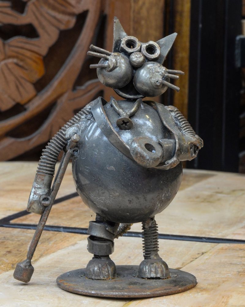 'Scratch' The Injured Cat Scrap Metal Art Sculpture