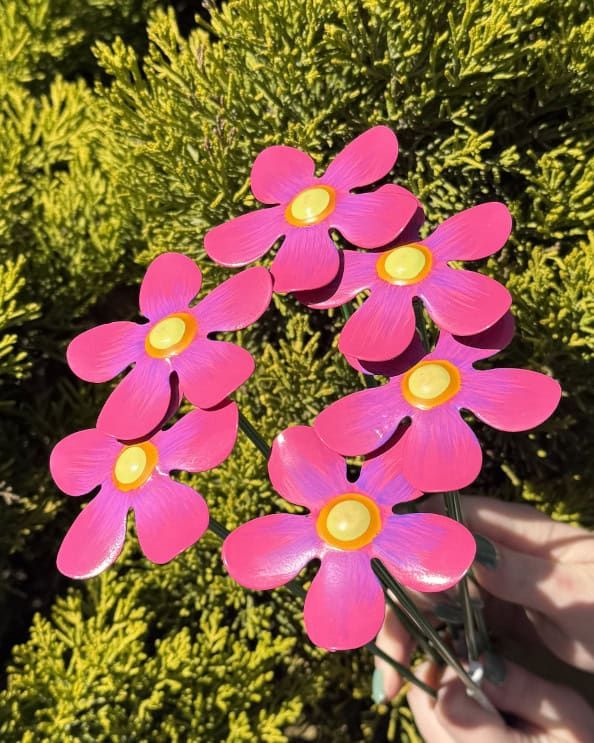 Red & Pink Mini Steel Forget Me Not - Set Of Six