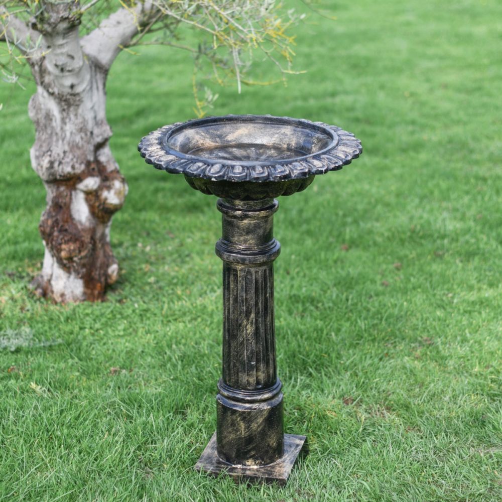 "The Statua" Bird Bath