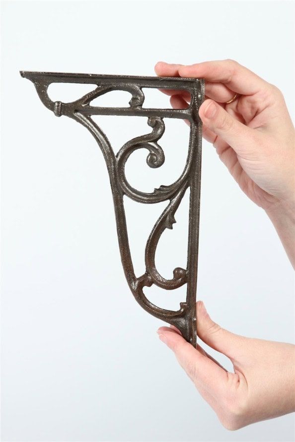 Traditional Cast Iron Shelf Bracket - 23cm x 15cm