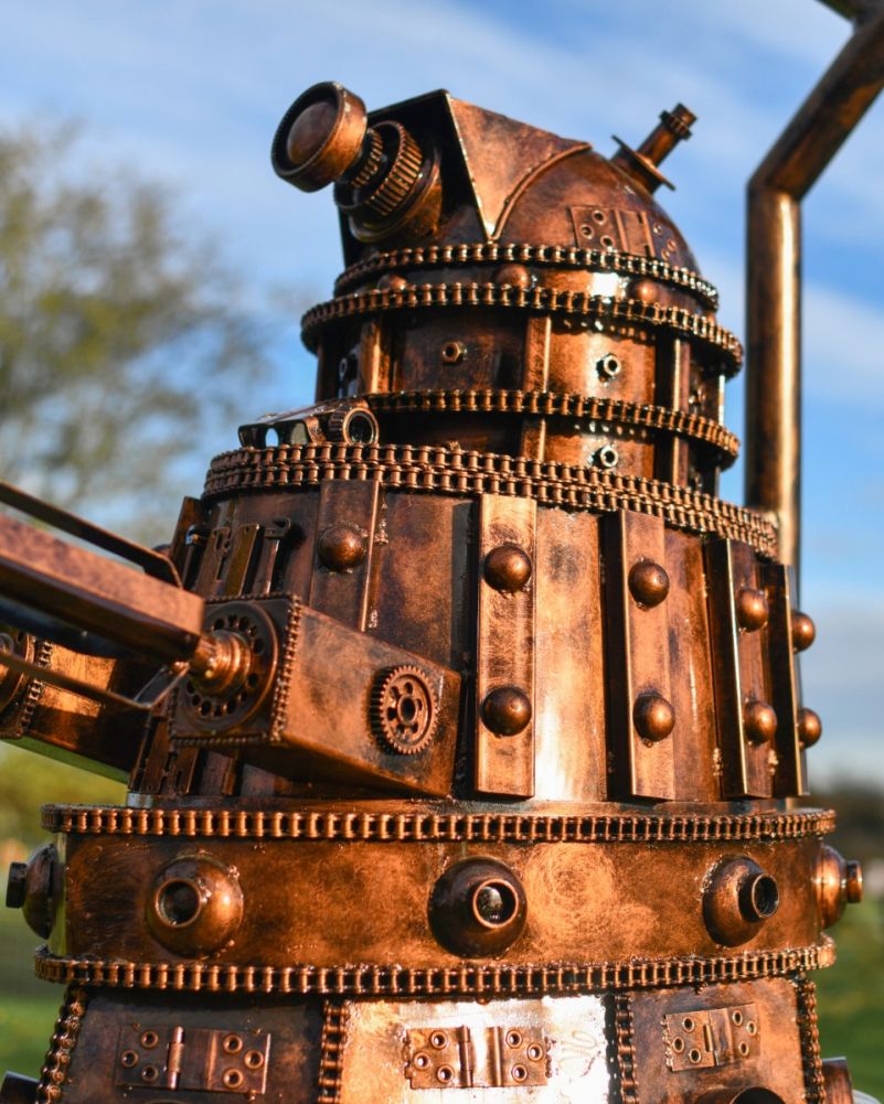 1.7m Recycled Metal Droid 