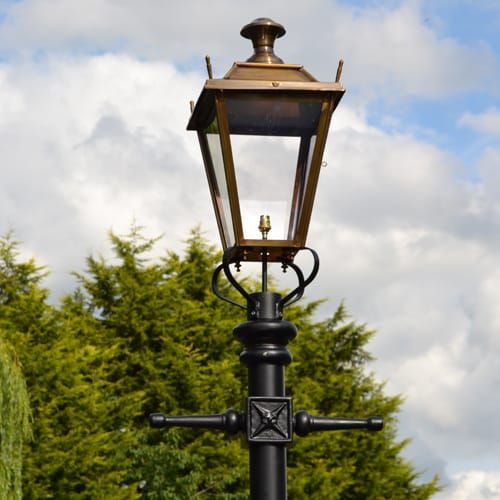 Brass Dorchester Lamp Post & Lantern Set In 2.66 Metres