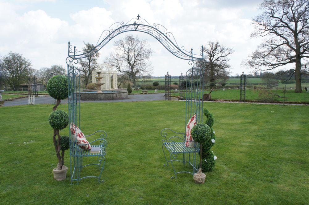 Beau Brummell Garden Rose Arch Seat
