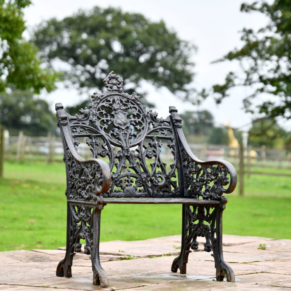 Cast Iron Gothic One Seat Bench in Black 