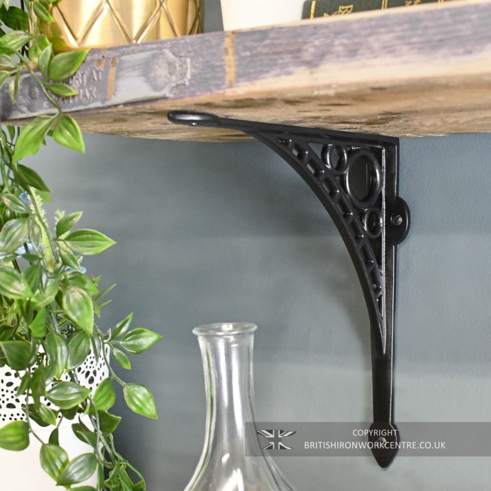 Black Cast Iron Iron Bridge Bracket - 22 x 22cm