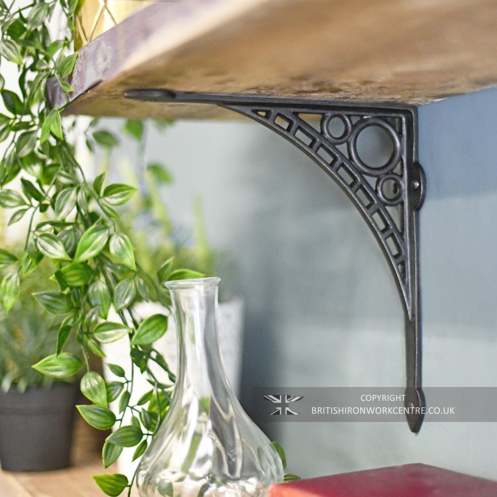 Natural Cast Iron Iron Bridge Bracket - 22 x 22cm