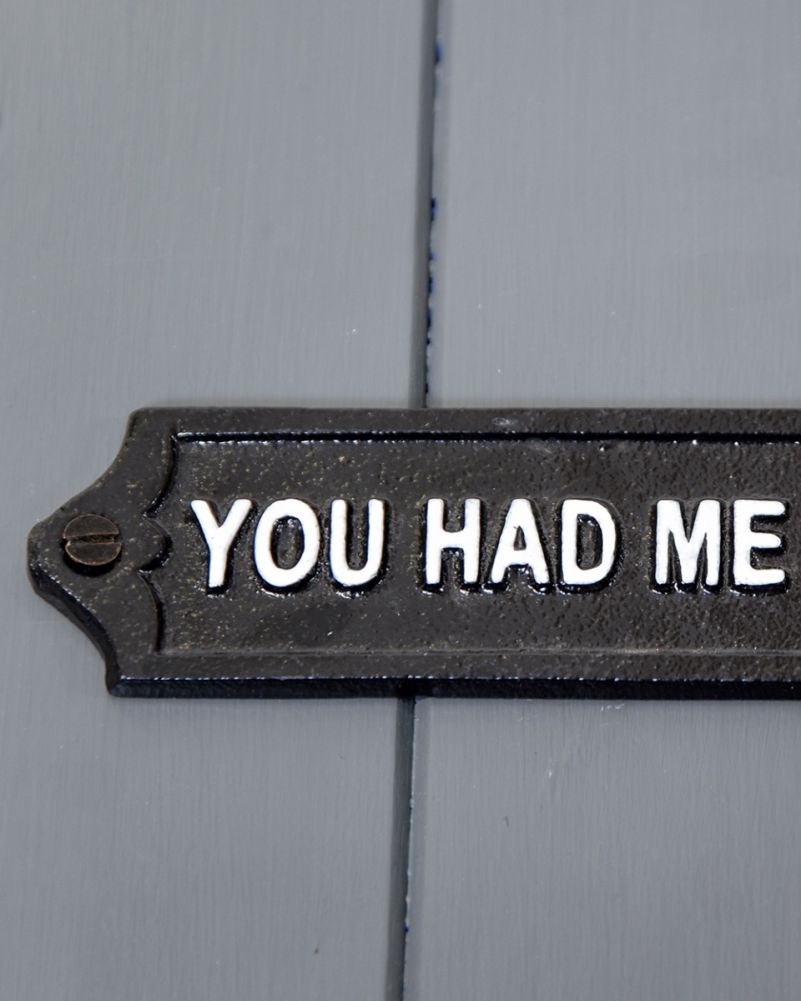 Details On The Humour Sign 