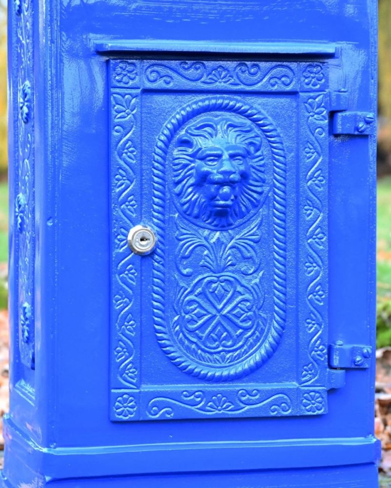 Close up of lockable door with lion motif 