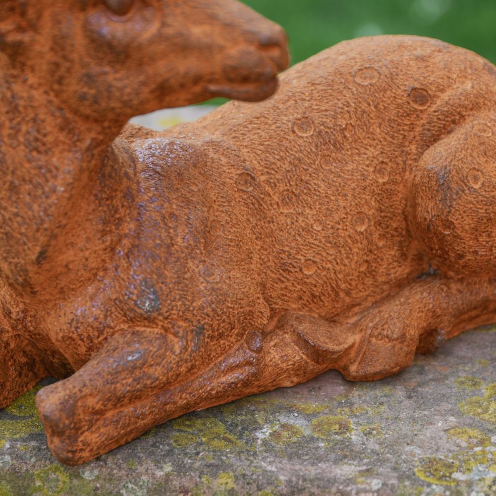 Deer Lying Down Cast Iron Rustic Sculpture - Facing Left Close Detail