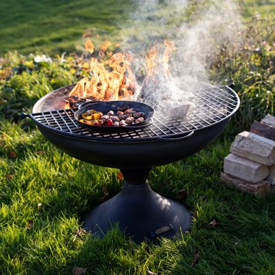 Cooking On Concave Black Fire Bowl - 80cm