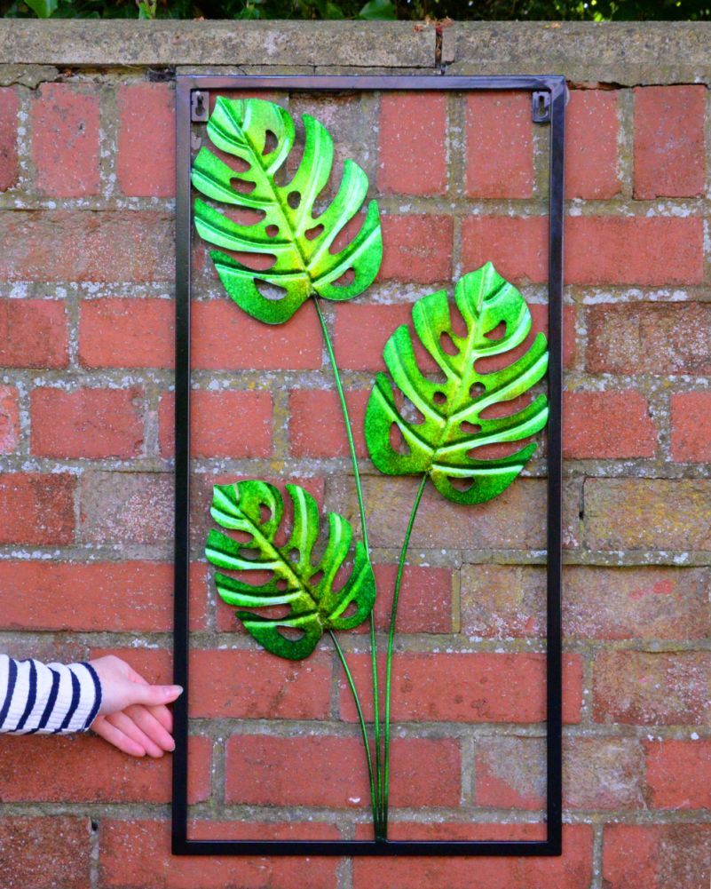 Scale Of The Contemporary Steel Palm Leaf Garden Wall Art