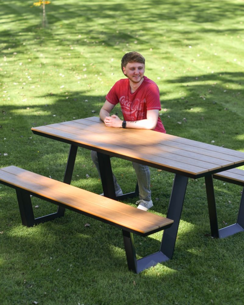 Contemporary Watson Four Seater Deluxe Garden Bench To Scale