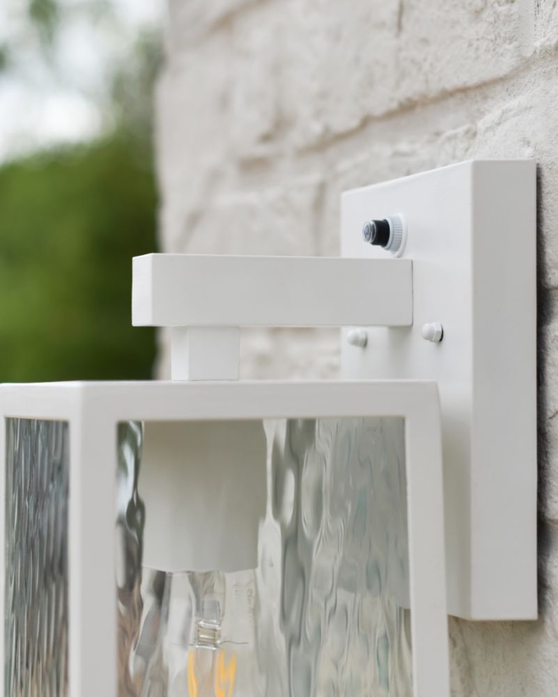 Contemporary White 'Caja' Wall Light - Hammered Glass Projection