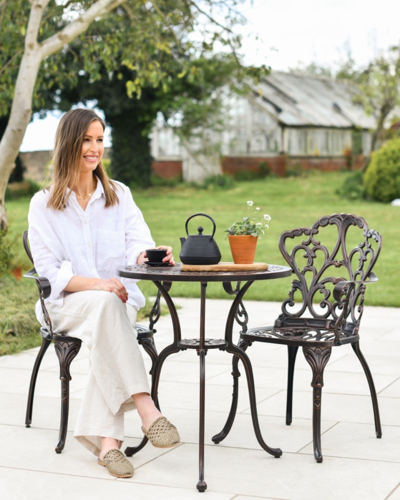Deluxe August Two Seater Outdoor Furniture Set in Antique Copper Scale