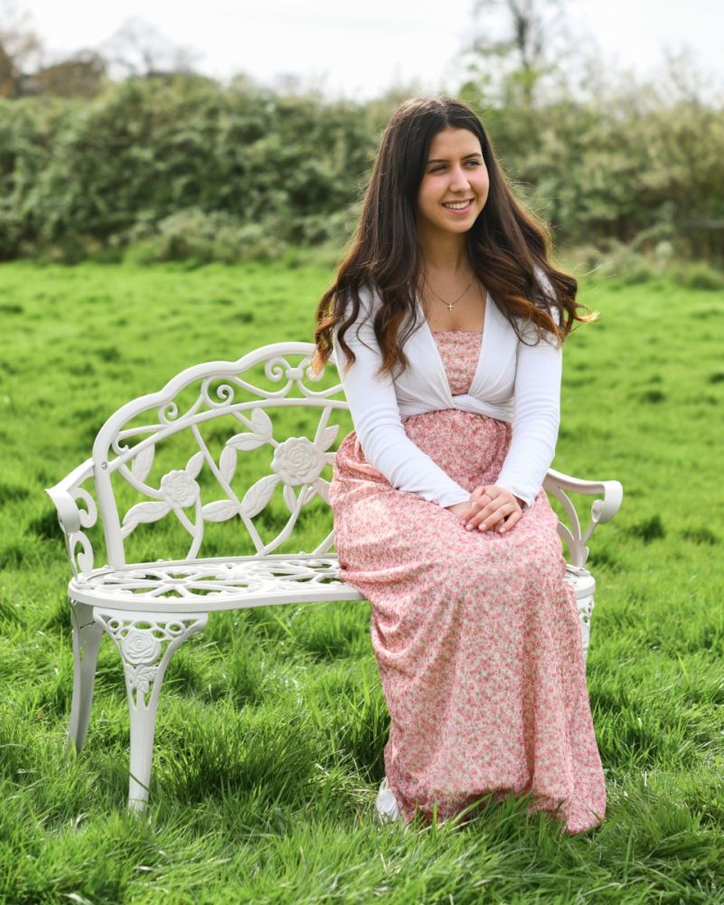 Deluxe Two Seater Rose Garden Bench To Scale