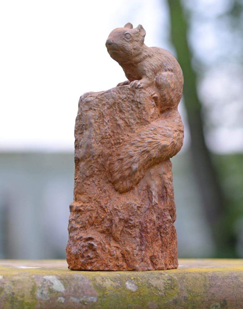 Rustic Cast Iron Squirrel Climbing Garden Sculpture