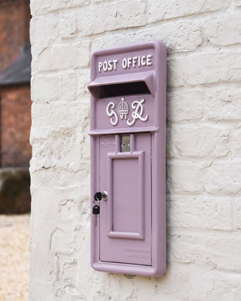 digital illustration The King George Post Box Front Panel