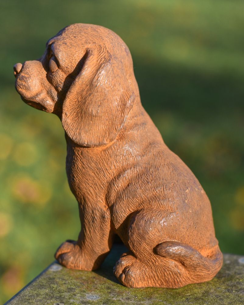 RUSTIC CAST IRON CHARMING SITTING DOG