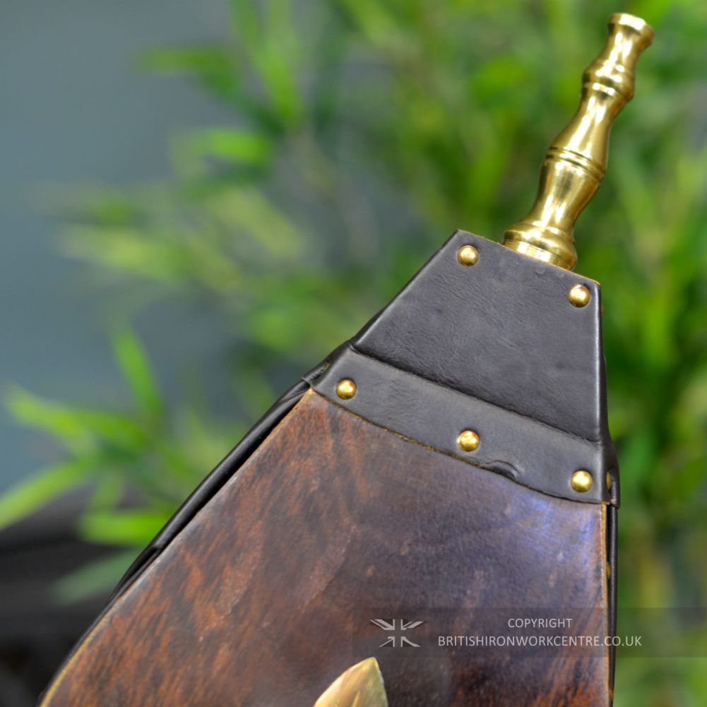 “Watson House” Traditional Wooden Fireplace Bellows