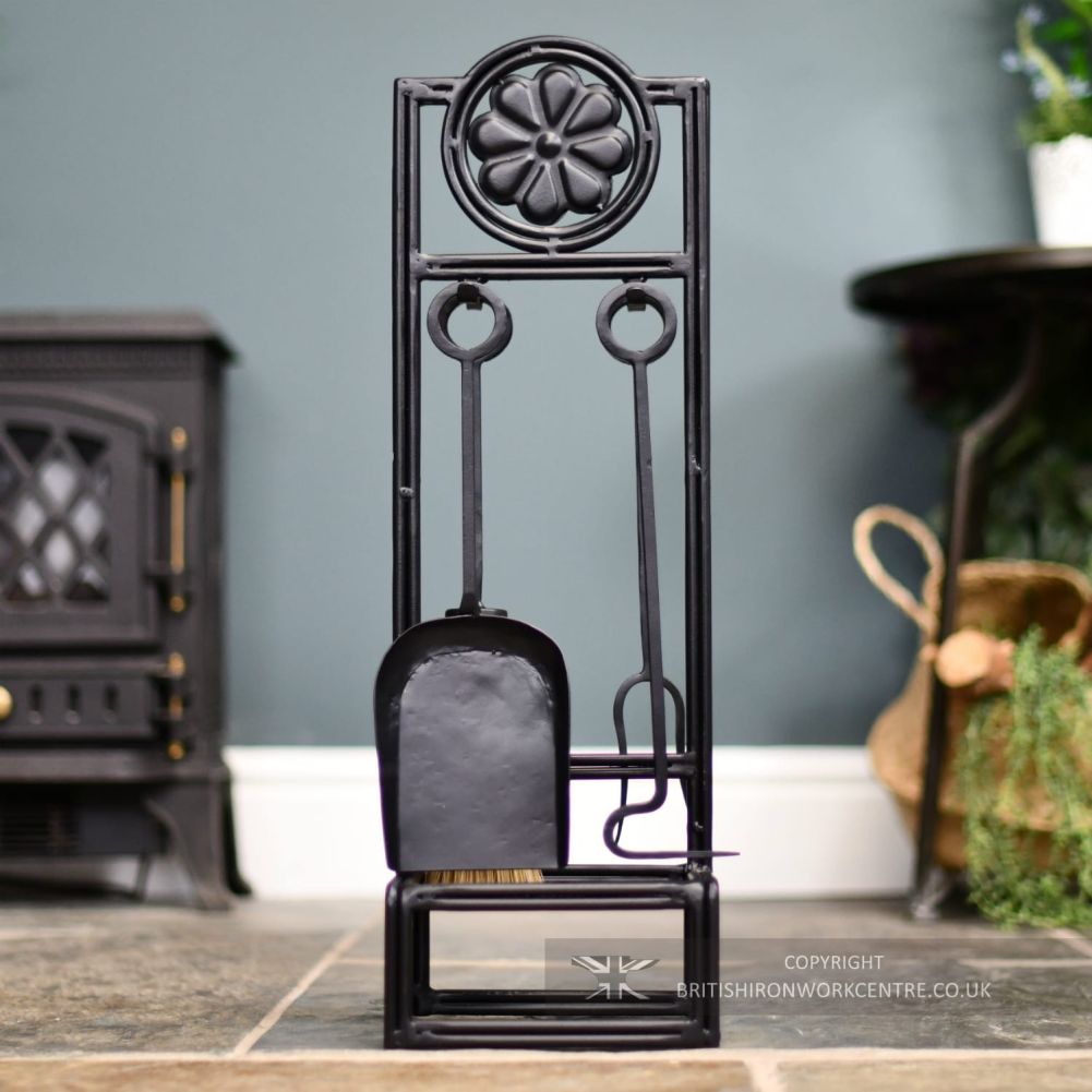 Elegant Black Iron Companion Set 62cm