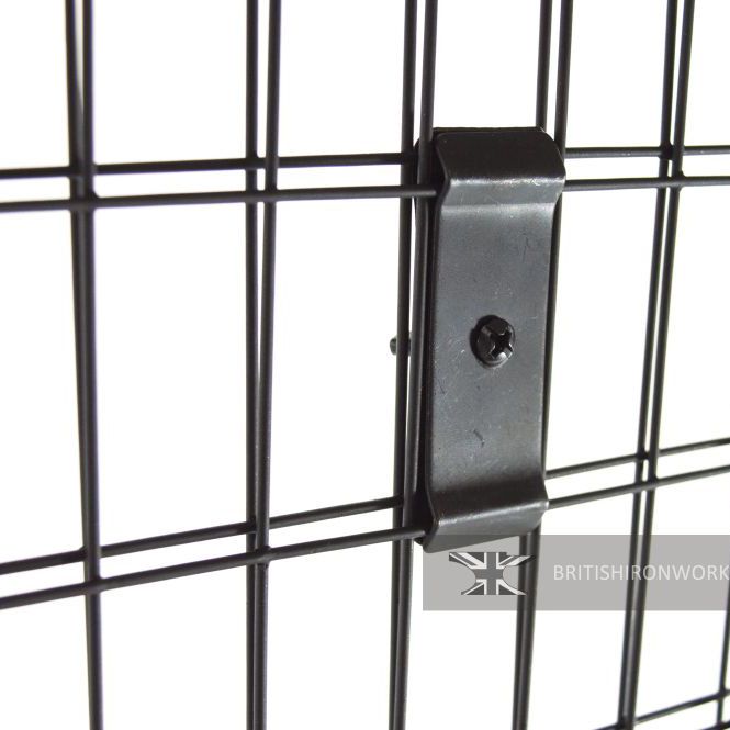 Close-up of the Clips on the Hunworth Extendable Nursery Fire Guard
