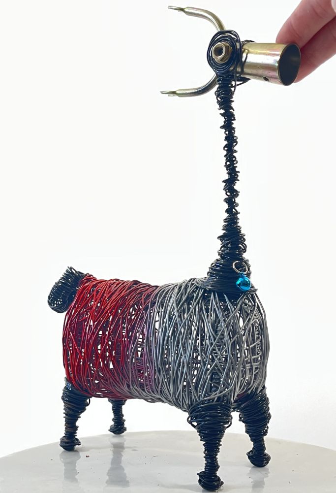 'Hombre' The Alpaca Scrap Metal Art Sculpture To Scale