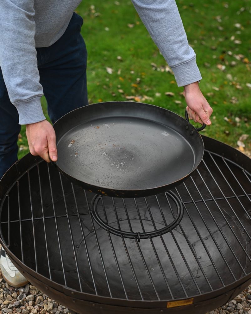 Iron Paella Pan To Scale