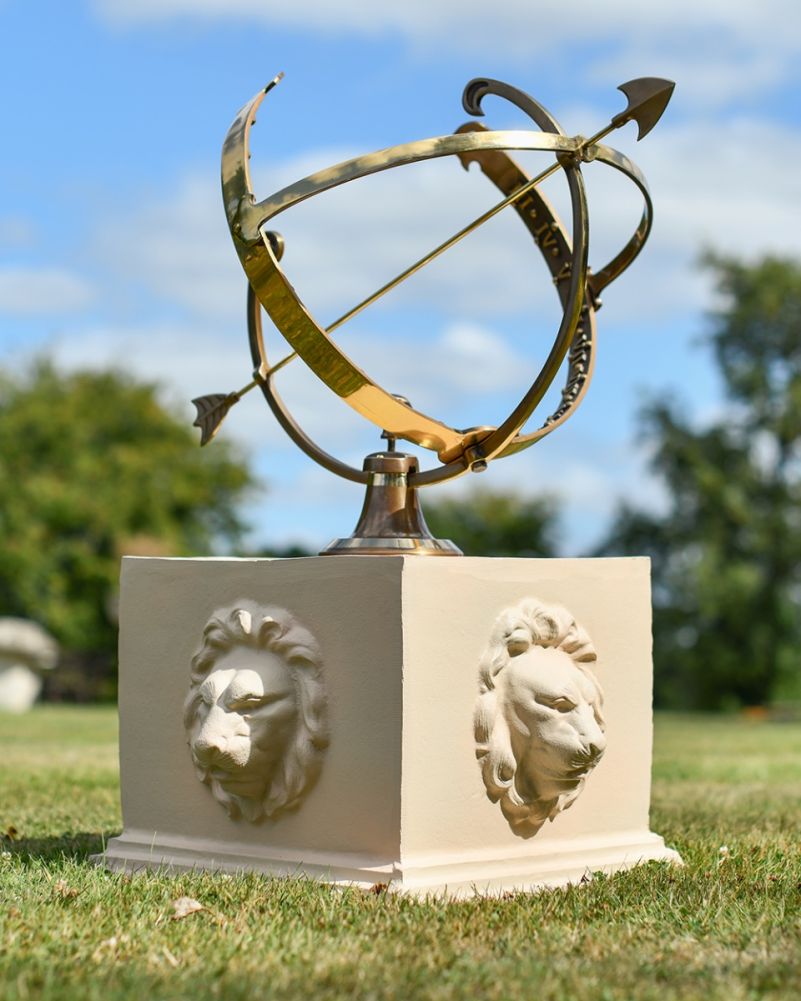 'Leone' Ornate Cream Cast Aluminium Sundial Column Design