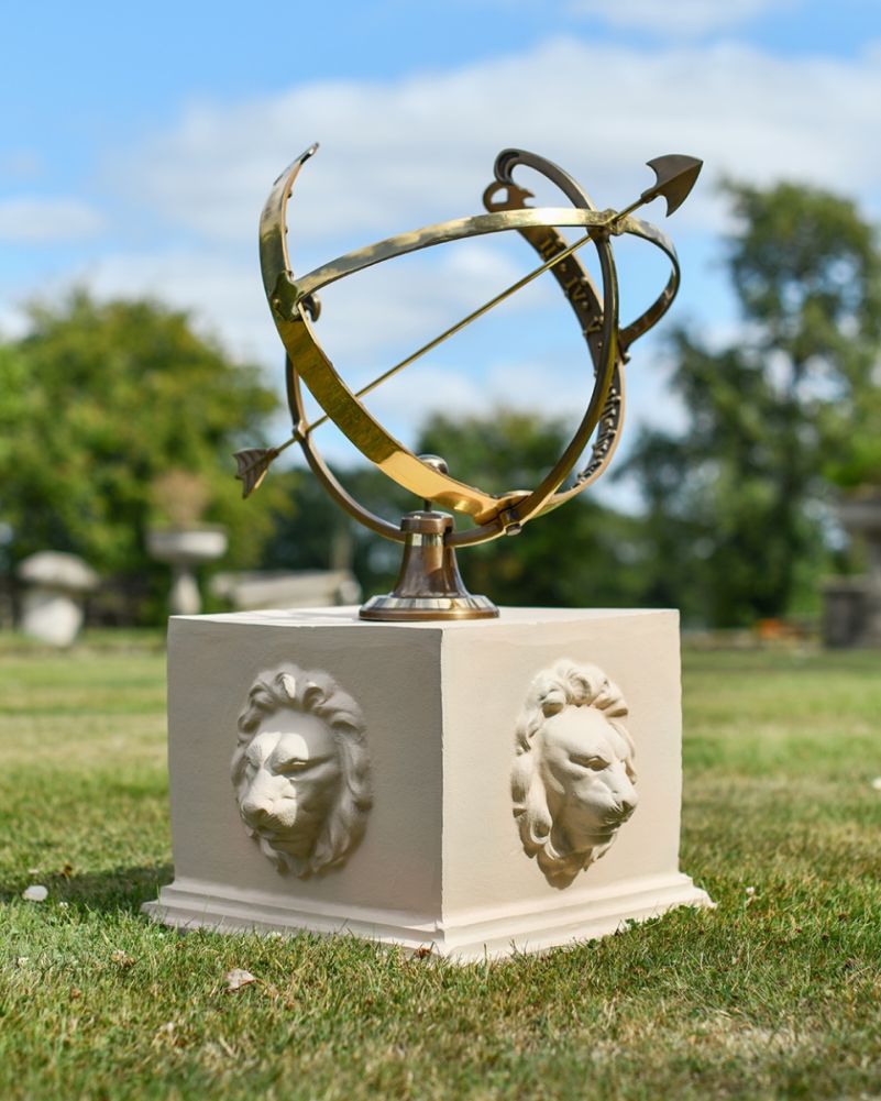 'Leone' Ornate Cream Cast Aluminium Sundial Column