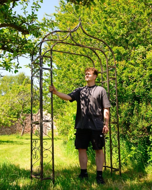 Ornate Snowshill Clear Lacquer Rustic Rose Arch Scale