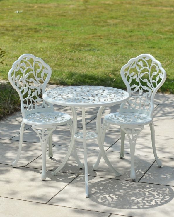 Deluxe Outdoor Two Seater Bistro Set In White