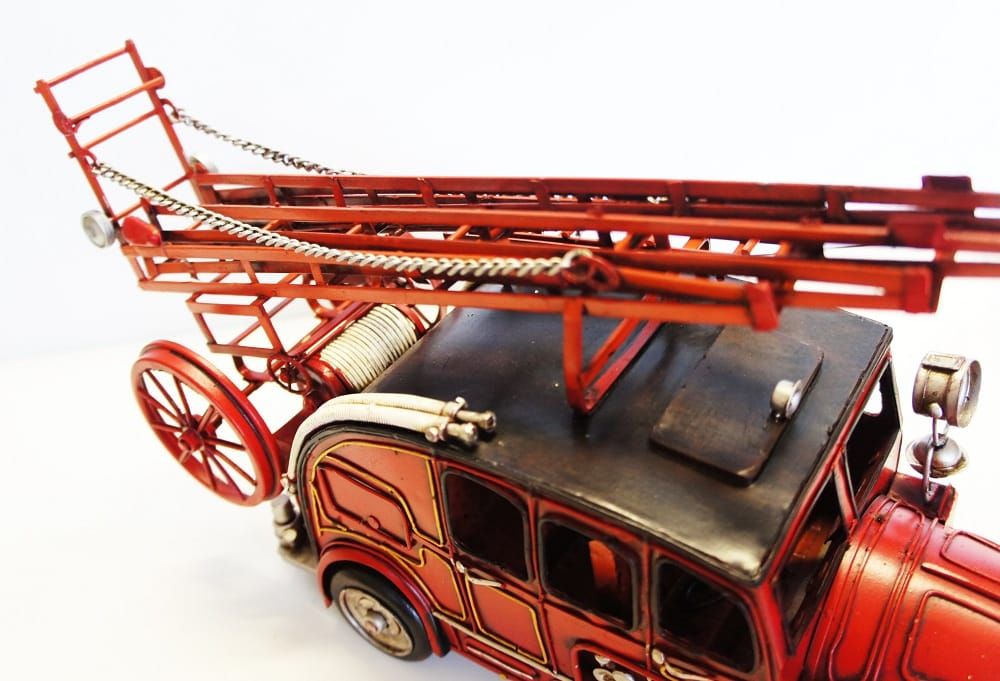 1936 leyland Fire Truck Engine scale Model