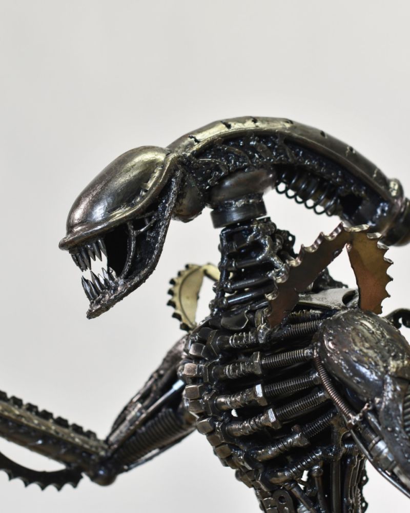 Recycled Metal Parts Intergalactic Alien Sculpture Attack Stance 