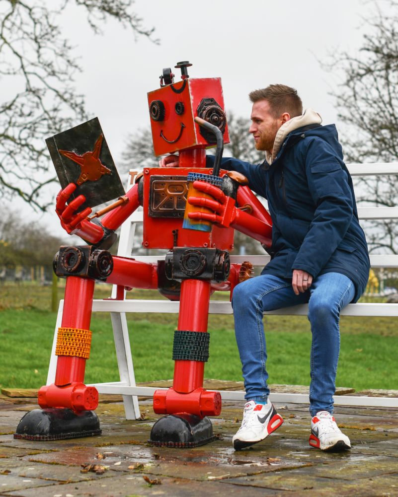 Recycled Metal Parts 'Tales Of The Tin' Man Selfie Bench