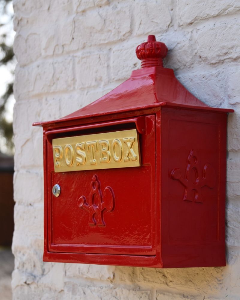 Red Suffolk Post & Parcel BoxDigital Illustration