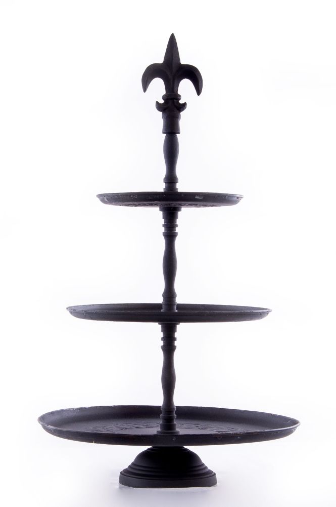 Fleur De Lys Cake Stand