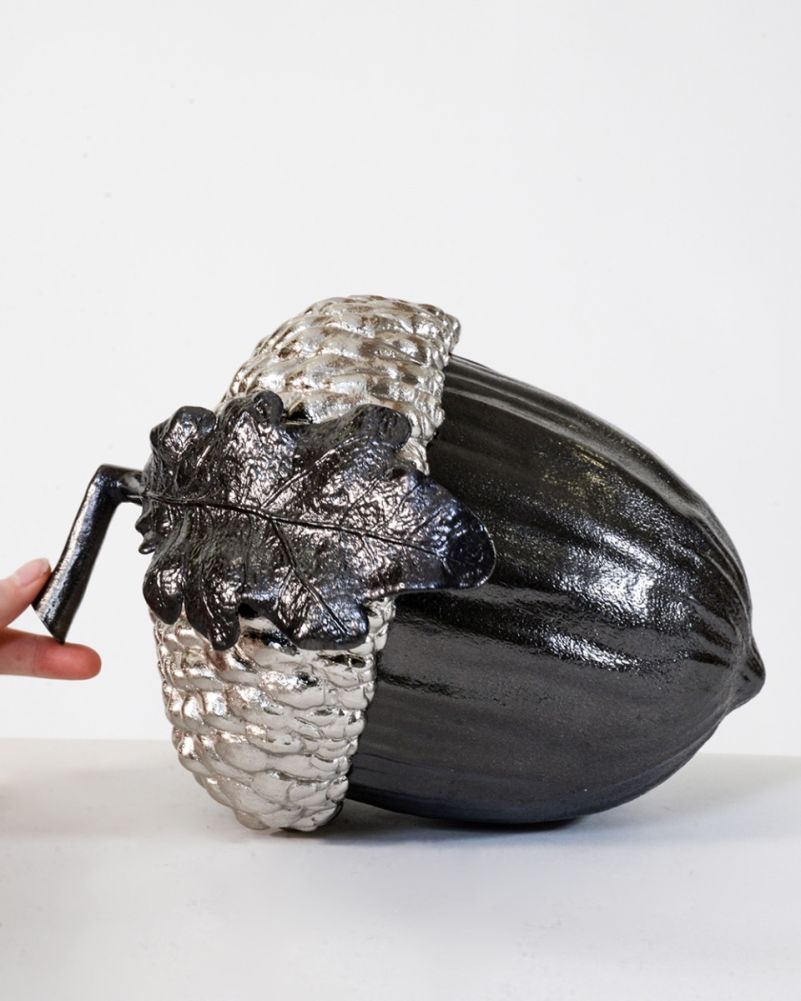 Scale of The Black 'Mighty Oak' Acorn Interior Ornament