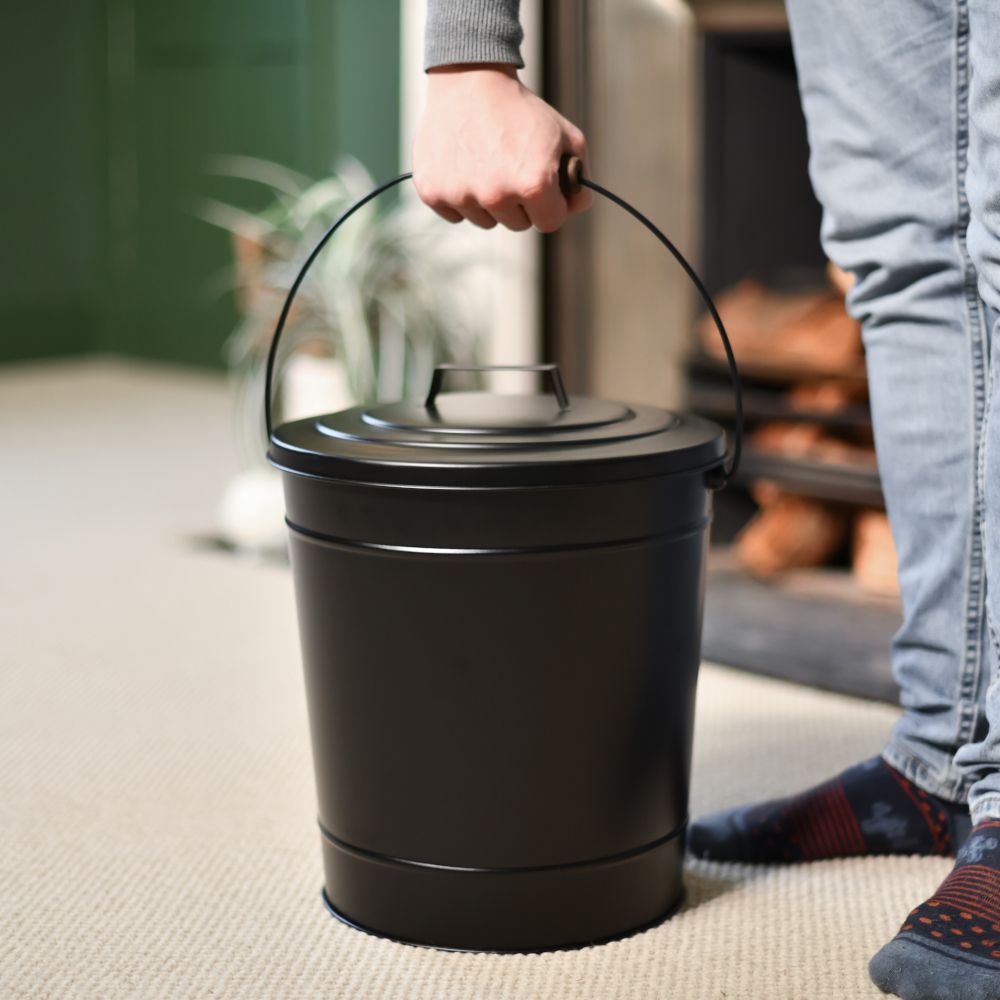 Simplistic Black Ash Bucket With Lid Scale