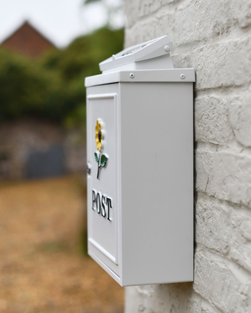 Sdeo On Of The Post box