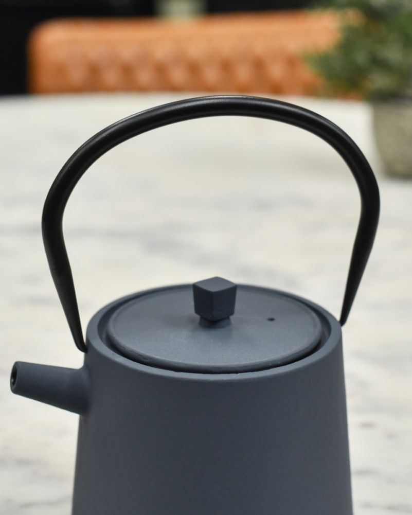 Simplistic Chiba Cast Iron Japanese Grey Teapot Handle