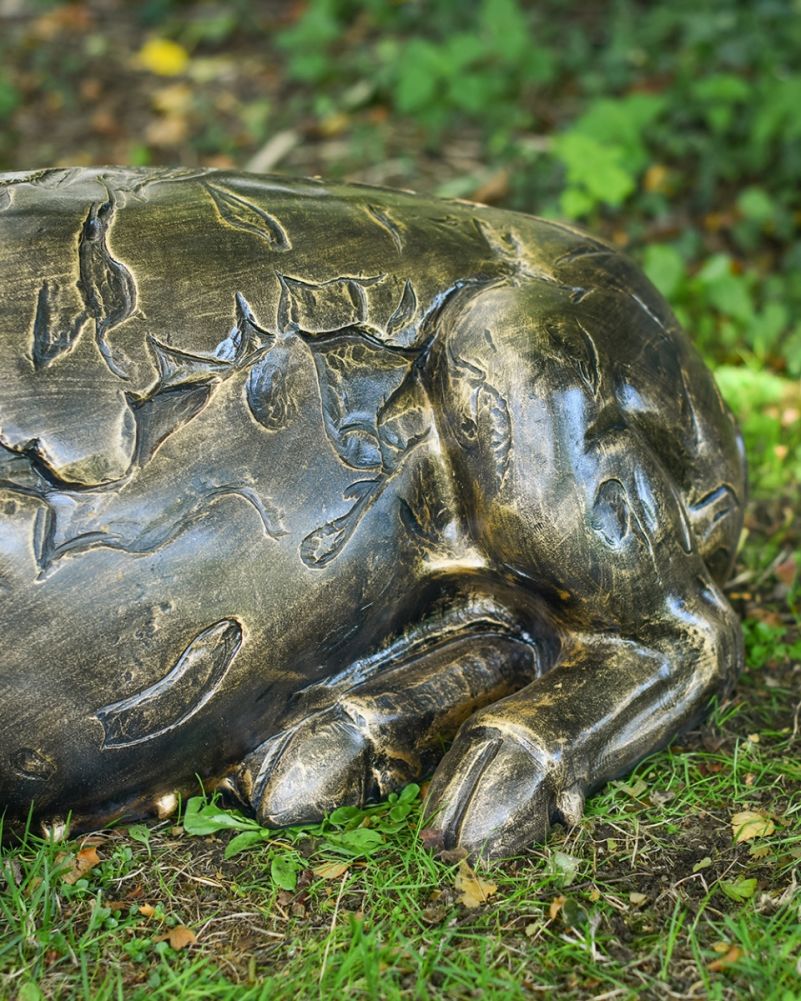 'Snuffles' The Sleeping Pig Resin Garden Sculpture Feet