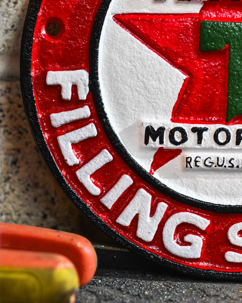 Texaco Gasoline Filling Station Cast Iron Automobilia Sign Close Up 