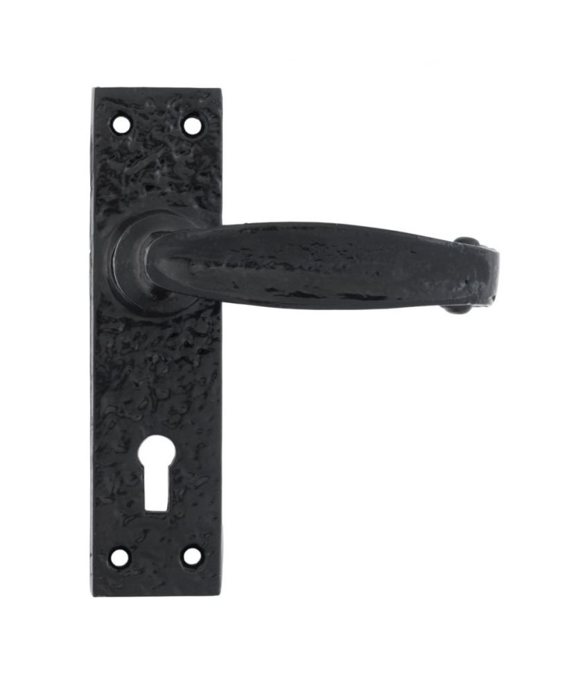 Traditional Black Scrolled Lever Lock
