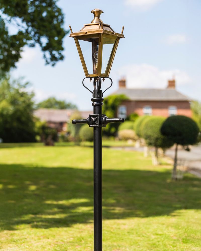 Brass Dorchester Lamp Post In 2.3 Metres Details
