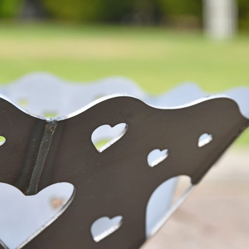 Heart Fire Pit Lip Close Up